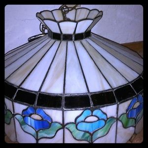 Tiffany chandelier light